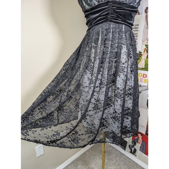 Lace Y2k Gothic Dress - Picture 2 of 5